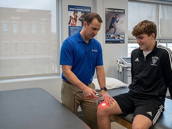 Class IV Laser Therapy in Knoxville for High School Sports Injuries